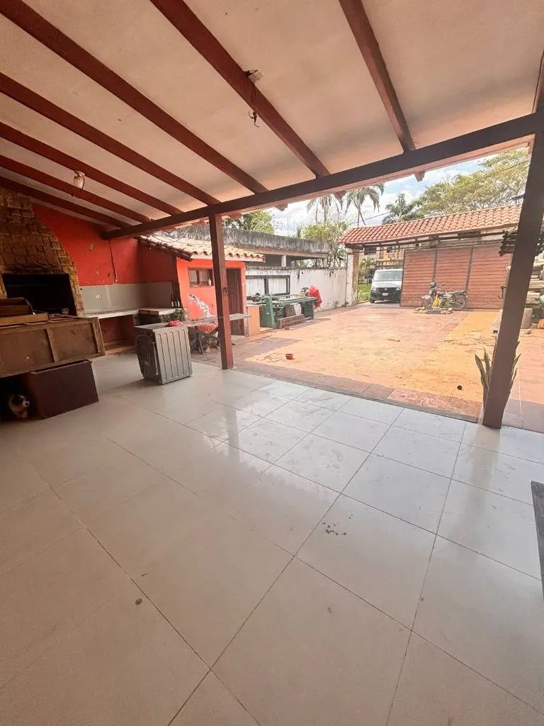 Casa de 4 dormitorios en venta en la Zona Sur, av. María Auxiliadora: foto 7 de 9