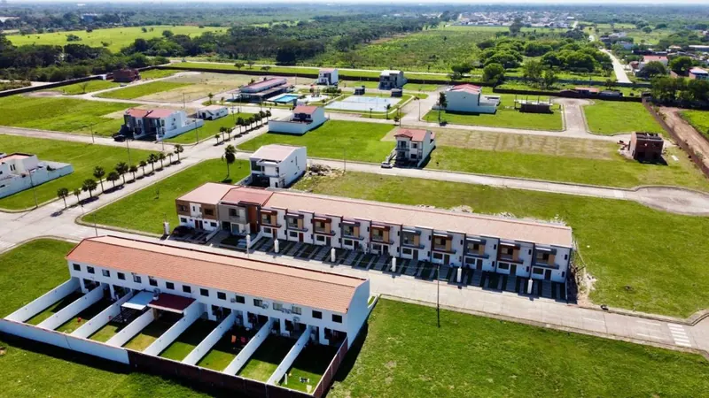 Brand-new house for sale in the Kerana Club gated community, East Zone: foto 2 de 10