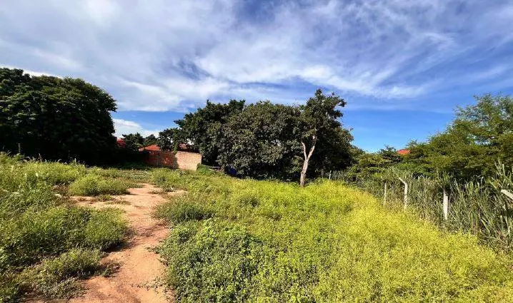 Terreno de 250 m² en venta en la Zona Este, 9no anillo: foto 1 de 4