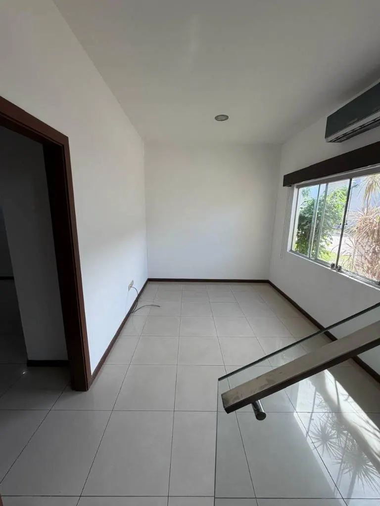 Casa de 3 dormitorios en venta en el condominio Brisas Las Palmas: foto 6 de 21