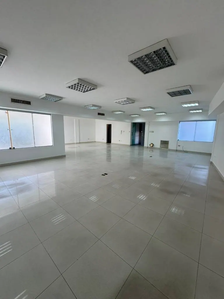 Oficina de 116 m² en venta en el centro, edificio corporativo: foto 11 de 14