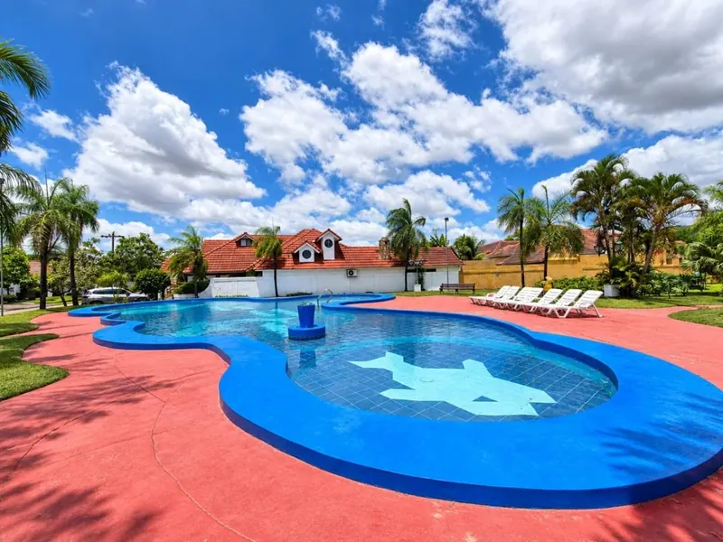 3-bedroom house for sale in the Centurias gated community, Av. Banzer: foto 23 de 24
