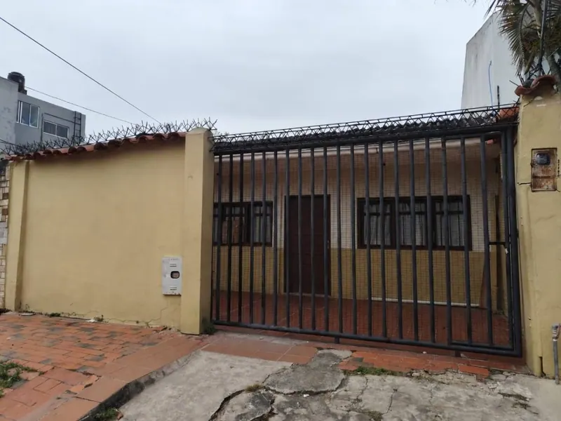 Casa en venta en el barrio El Pari, Zona Sur, terreno de 214,56 m²: foto 2 de 6