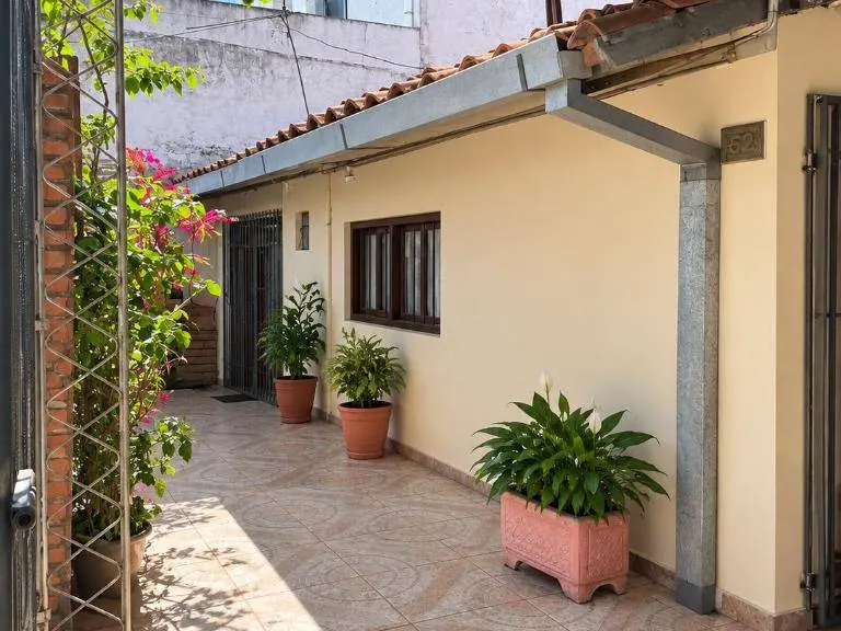 Casa en venta en el barrio Braniff, Zona Sur, Av. Santos Dumont: foto 2 de 7