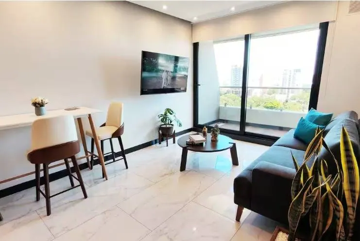 Departamento amoblado de 1 dormitorio en venta en Sky Moon, Equipetrol: foto 1 de 9