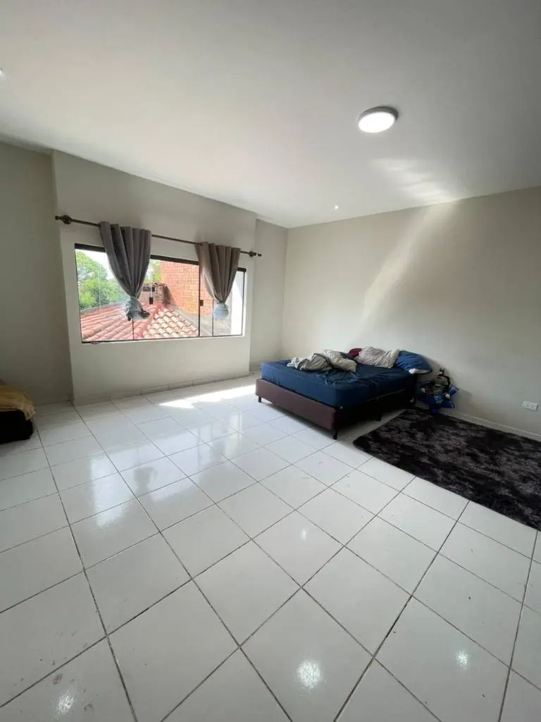 Casa de 7 dormitorios en venta en la Zona Sur, sobre el sexto anillo