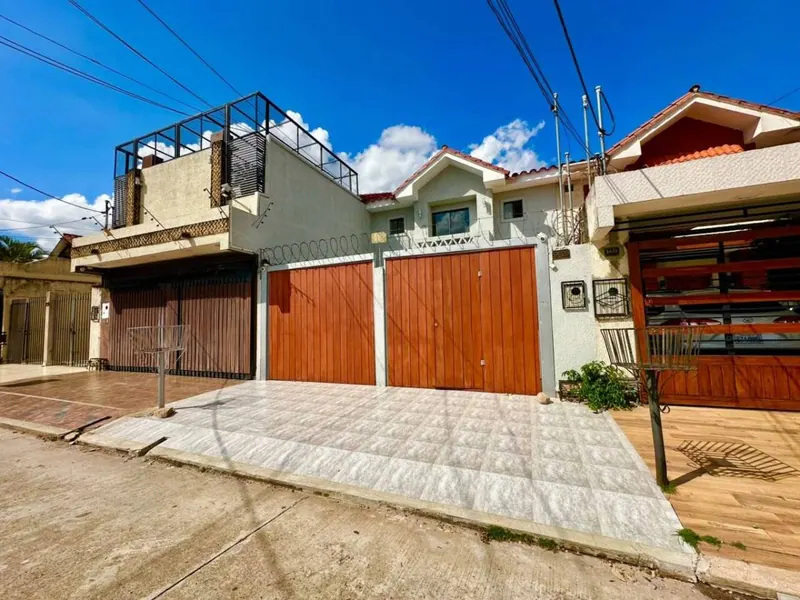Casa de 3 dormitorios en venta en el barrio Magisterio, Zona Norte: foto 1 de 10