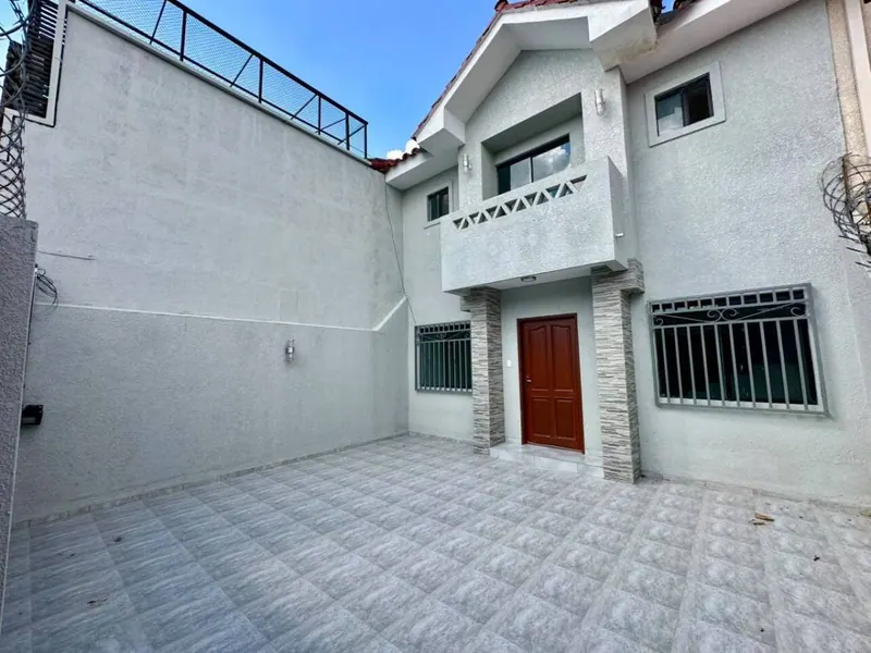 Casa de 3 dormitorios en venta en el barrio Magisterio, Zona Norte: foto 3 de 10