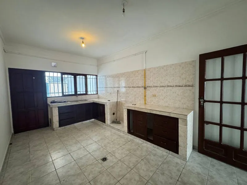 Casa de 3 dormitorios en venta en la urbanización Cotoca, Zona Este: foto 7 de 23