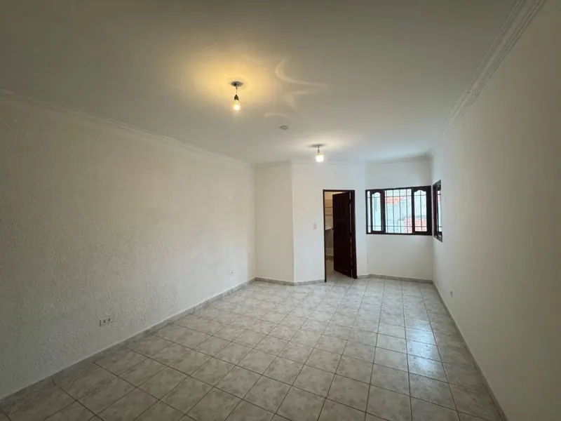 Casa de 3 dormitorios en venta en la urbanización Cotoca, Zona Este: foto 17 de 23