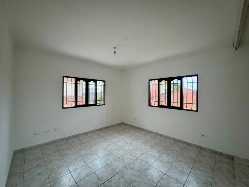 Casa de 3 dormitorios en venta en la urbanización Cotoca, Zona Este: foto 19 de 23