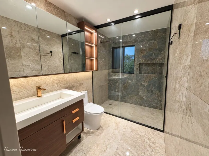 House with lagoon view for sale in Los Parques III, Urubó: foto 8 de 12