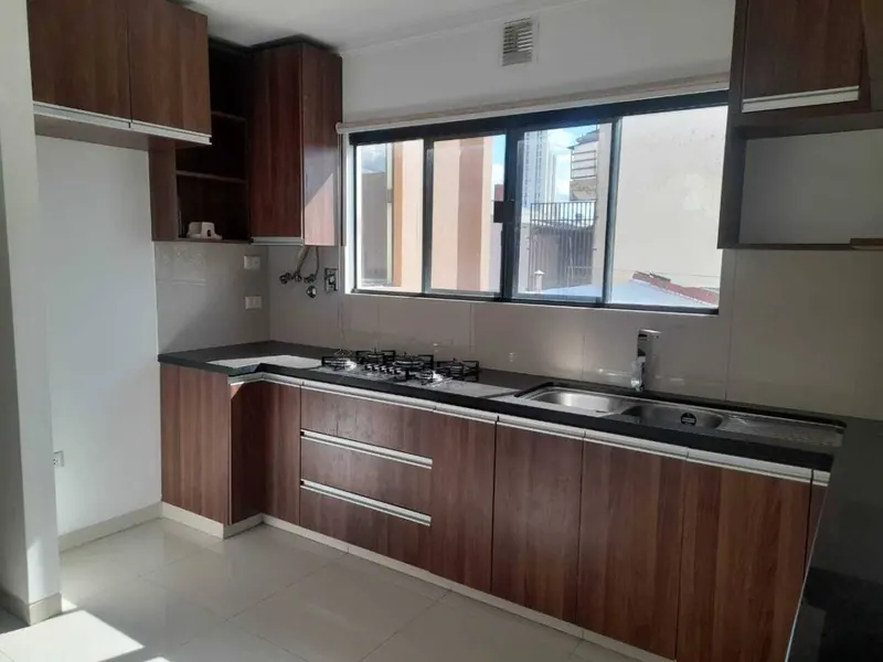 Departamento de 2 dormitorios en alquiler en el 7mo anillo, Zona Norte: foto 1 de 3