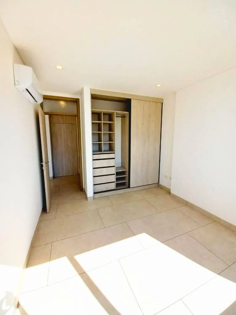1-bedroom apartment for rent in the Rio Sirari building: foto 5 de 14