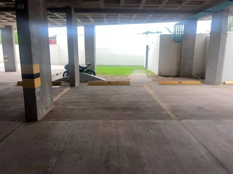 16.50 m² parking space for sale in the Vila Real gated community: foto 2 de 4