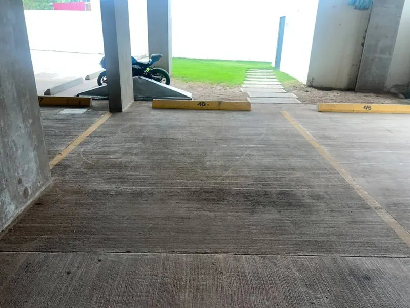 16.50 m² parking space for sale in the Vila Real gated community: foto 3 de 4