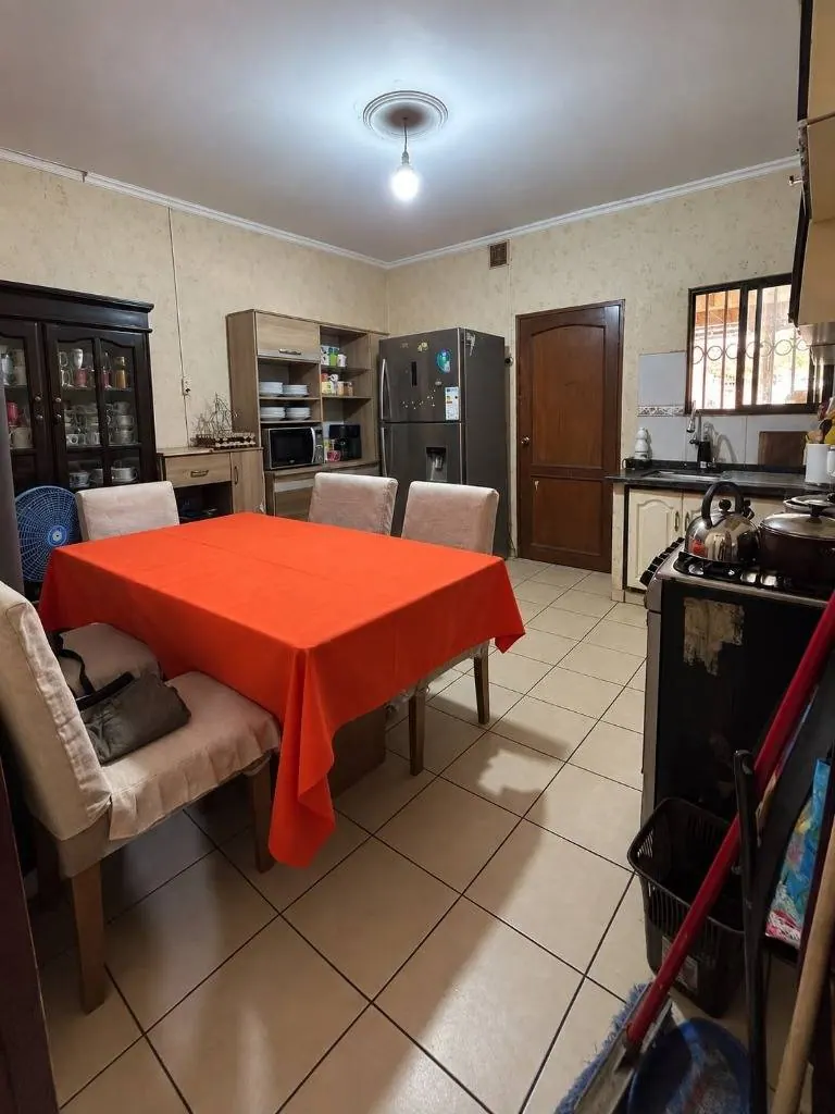 Casa con tienda comercial en venta en la Zona Sur, Radial 13: foto 7 de 11