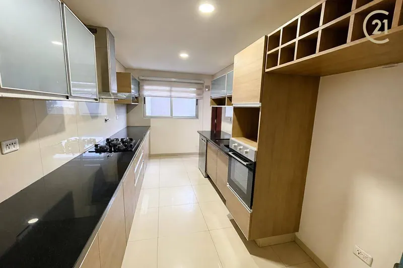 Departamento de 3 dormitorios en venta en Equipetrol, Condado 3: foto 5 de 33