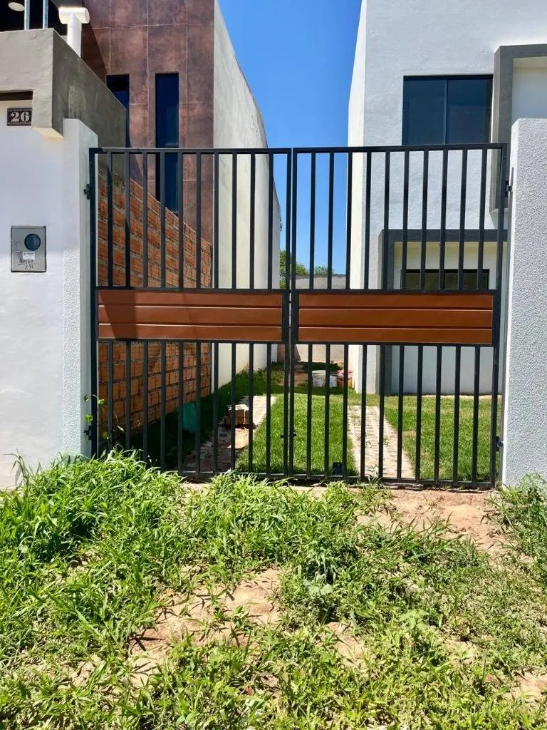 Casa a estrenar en venta en la urbanización Campos del Este: foto 7 de 8