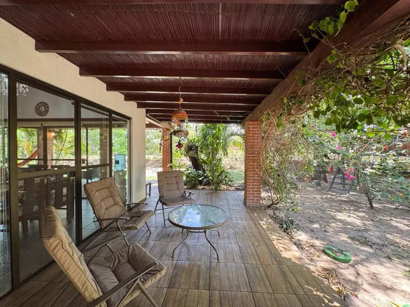 Casa quinta de 3 dormitorios en venta en la Urb. Río Selva, Warnes: foto 15 de 16