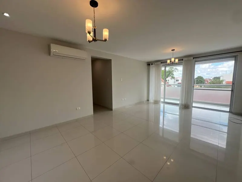 Departamento de 2 dormitorios en alquiler en el condominio Camila II: foto 5 de 17