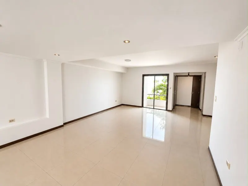 3-bedroom penthouse for rent in the Ciudad Real gated community: foto 3 de 9