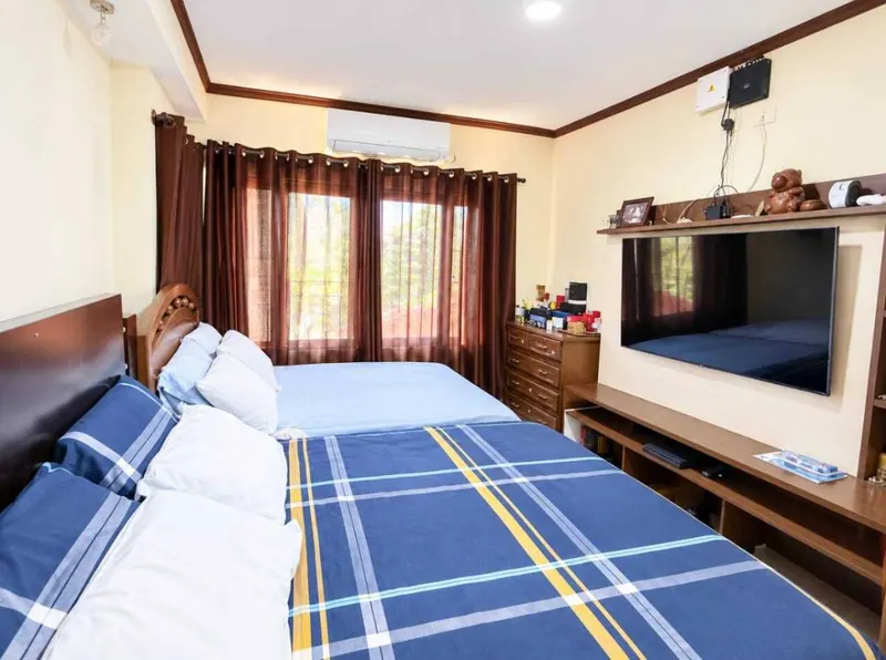 Casa de 5 dormitorios en venta en el Plan 3000, Urb. Guapurú 1: foto 5 de 8