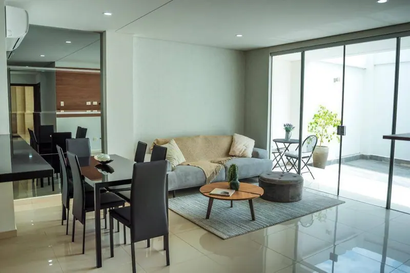 Departamento de 2 dormitorios en venta en condominio Cruz, Equipetrol: foto 5 de 13
