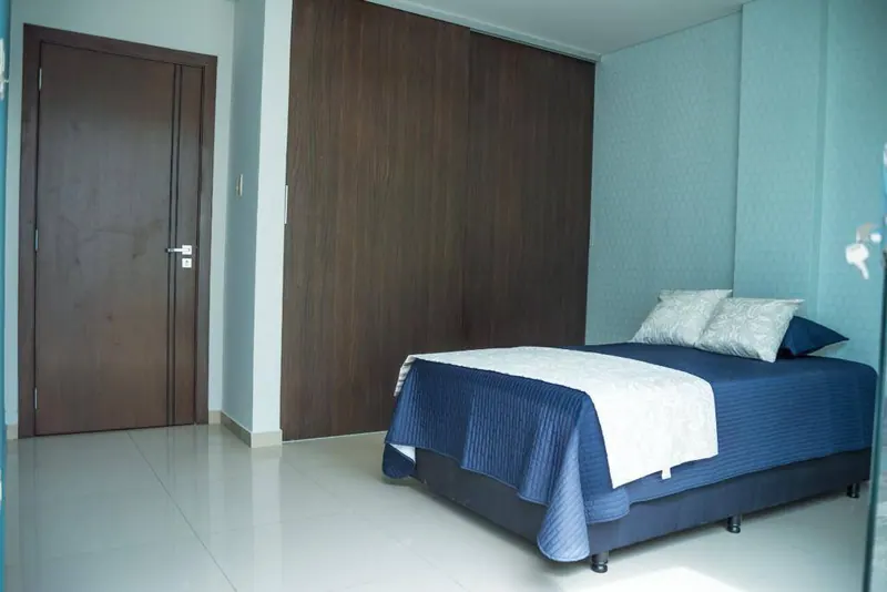 Departamento de 2 dormitorios en venta en condominio Cruz, Equipetrol: foto 9 de 13