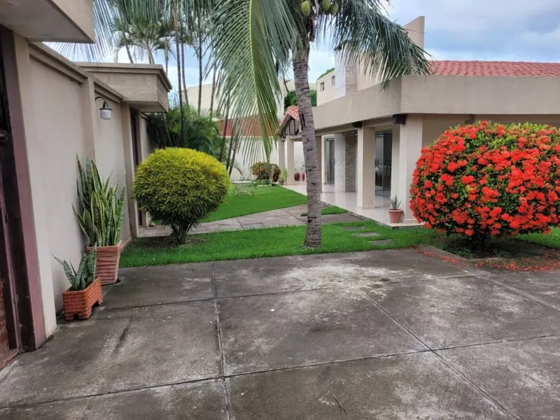 Casa de 290 m² en venta en la Zona Norte, zona del Cambódromo: foto 2 de 16