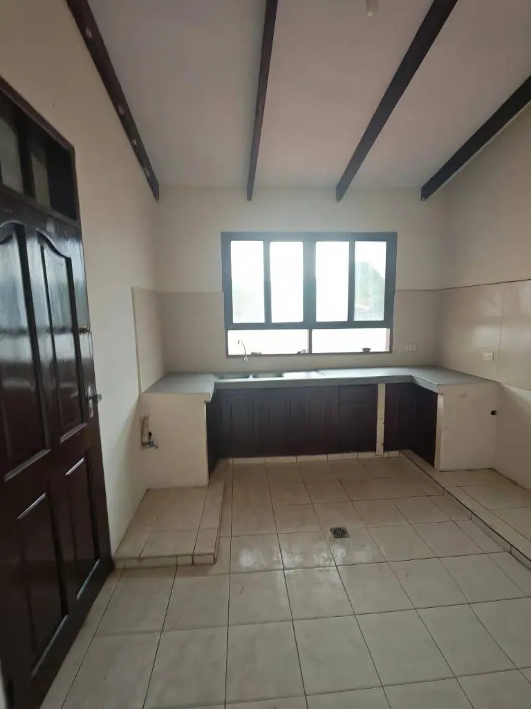 Departamento de 3 dormitorios en alquiler sobre la Av. Paraguá, Zona Norte: foto 7 de 13
