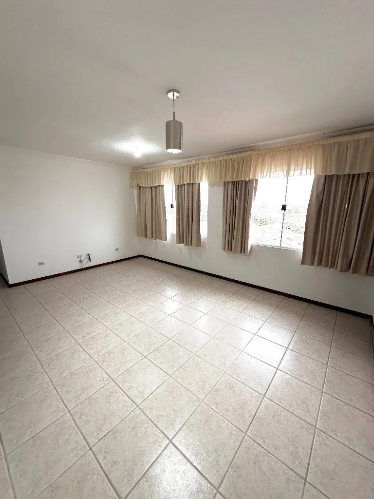 Departamento de 2 dormitorios en venta en el edificio Safra: foto 2 de 10