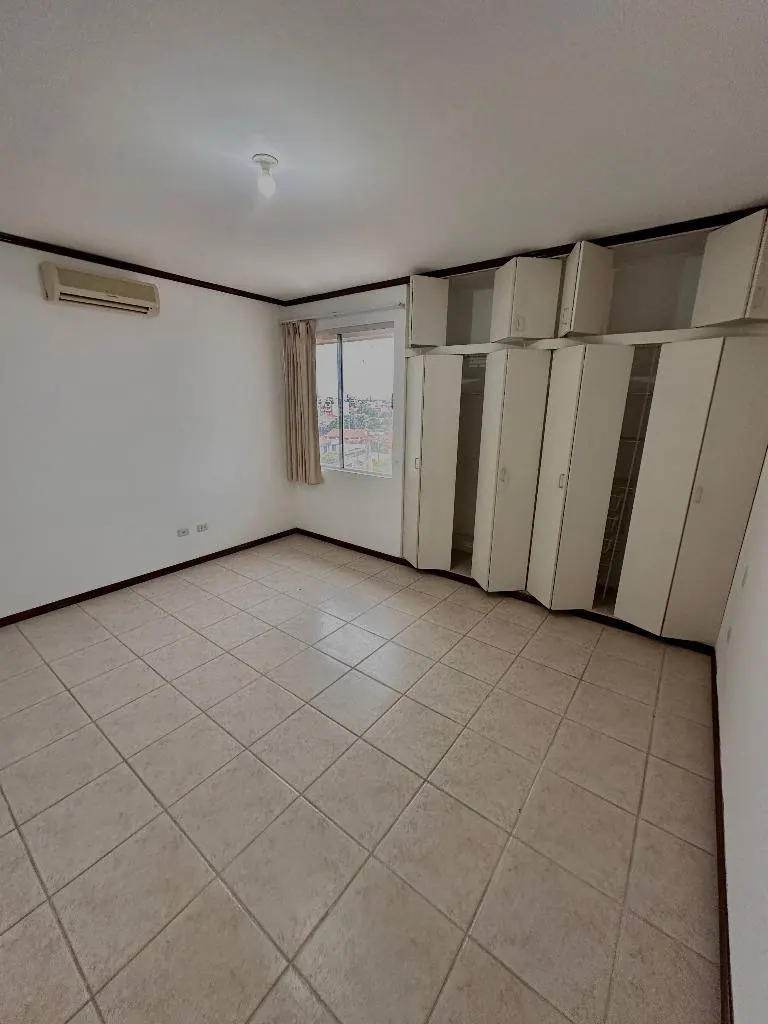 Departamento de 2 dormitorios en venta en el edificio Safra: foto 5 de 10