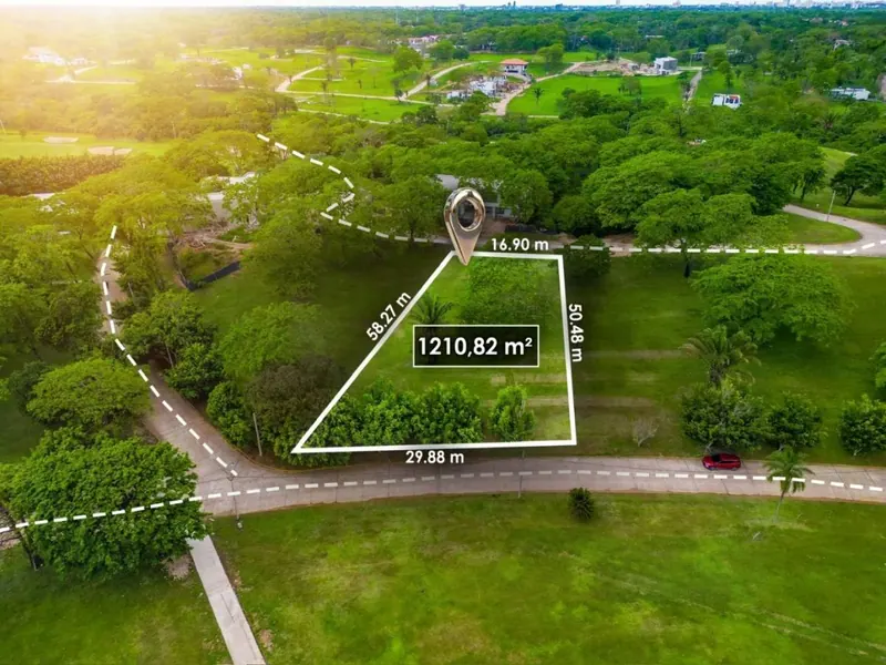 1,210.82 m² lot for sale in Urubó Golf, with membership share: foto 3 de 7