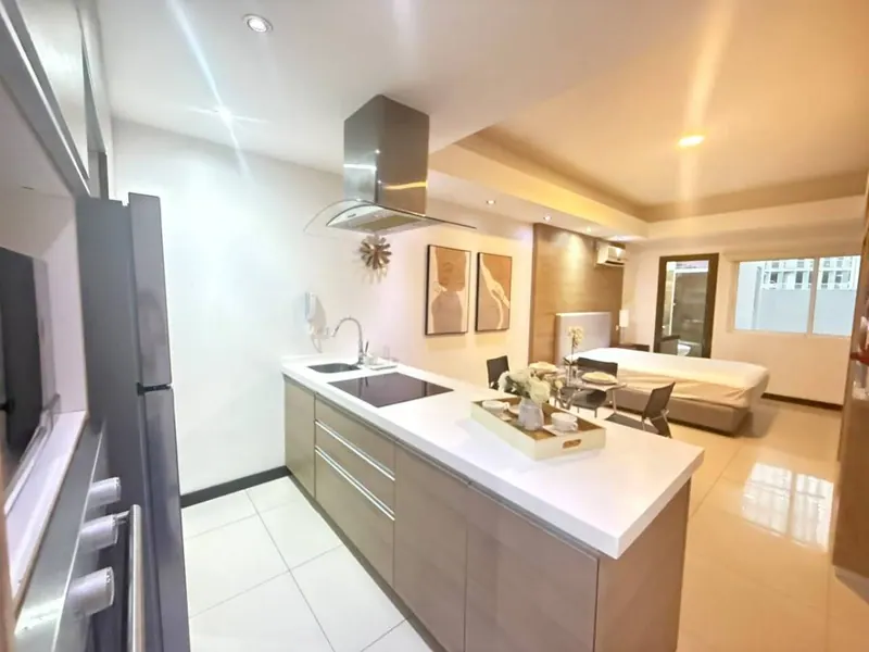 Monoambiente amoblado en venta en el edificio Sky Onix, Equipetrol: foto 2 de 16