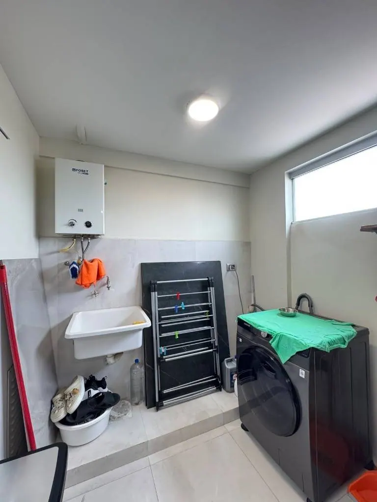 Departamento de 2 dormitorios en venta en Equipetrol, canal Isuto: foto 4 de 7