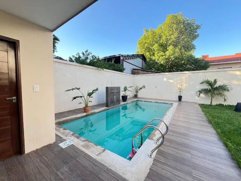 5-bedroom house with pool for sale on Av. Beni, North Zone: foto 2 de 21