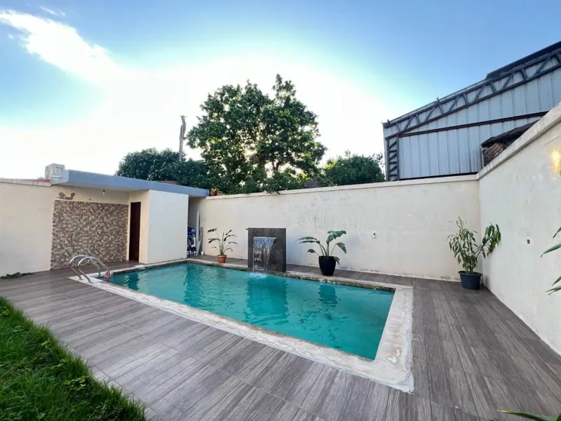 5-bedroom house with pool for sale on Av. Beni, North Zone: foto 3 de 21