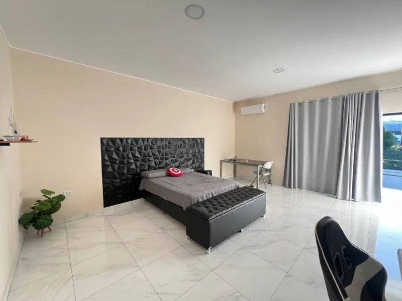 5-bedroom house with pool for sale on Av. Beni, North Zone: foto 9 de 21
