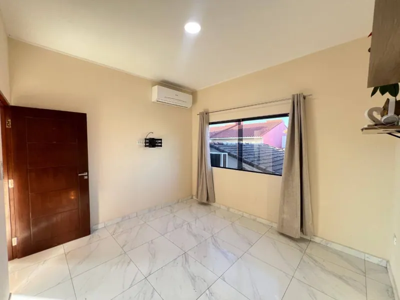 5-bedroom house with pool for sale on Av. Beni, North Zone: foto 13 de 21