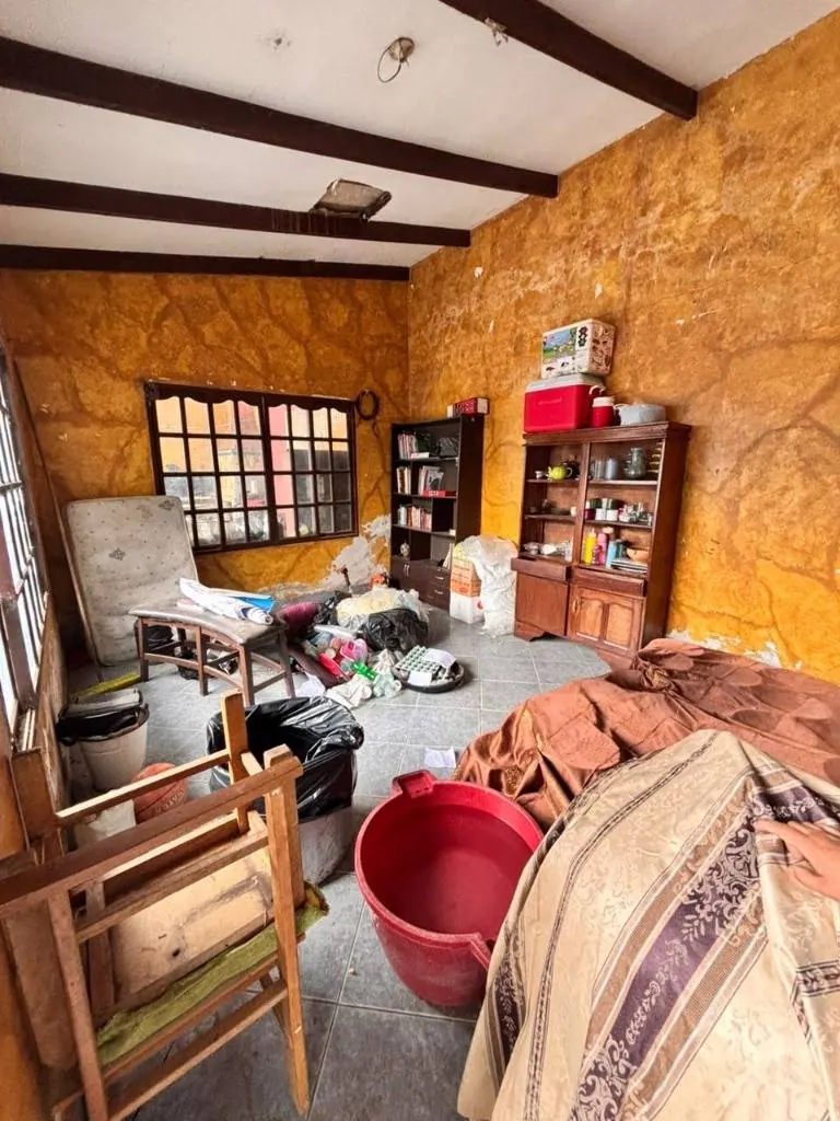 Casa de 6 dormitorios en venta en el Plan 3000, av. Paurito: foto 12 de 17