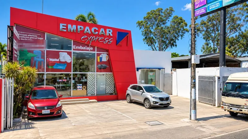 Terreno de 2.030 m² con local y galpón en venta en la Zona Oeste: foto 4 de 10