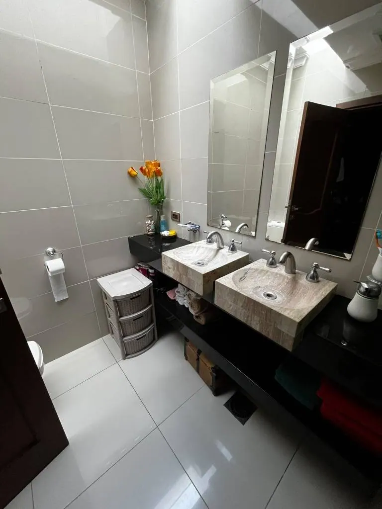 Furnished 4-bedroom house for sale in a gated community in the East: foto 9 de 9