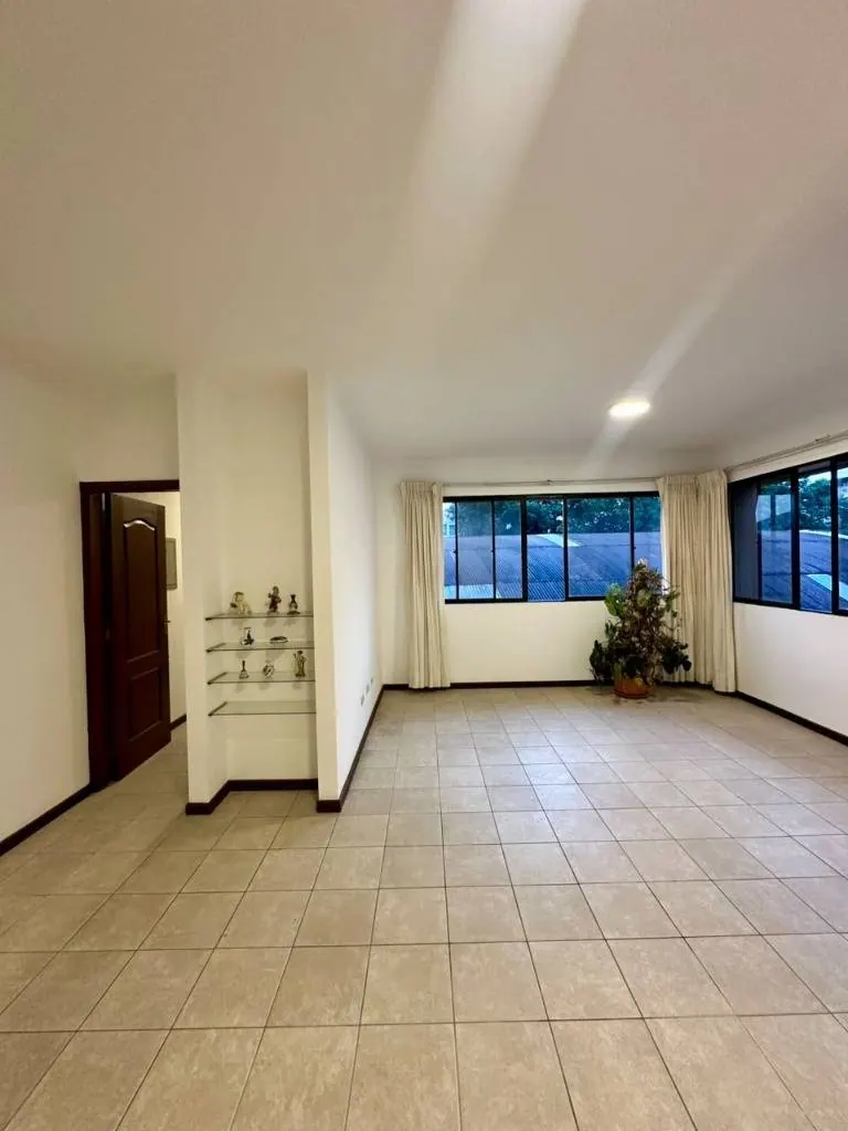 3-bedroom apartment for sale in the Libertad building, downtown: foto 4 de 9