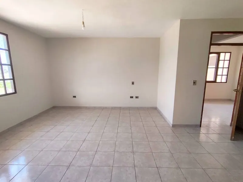 House with 2 independent apartments for sale on Radial 13: foto 5 de 10