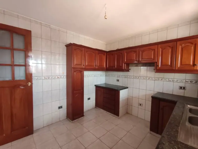 House with 2 independent apartments for sale on Radial 13: foto 6 de 10