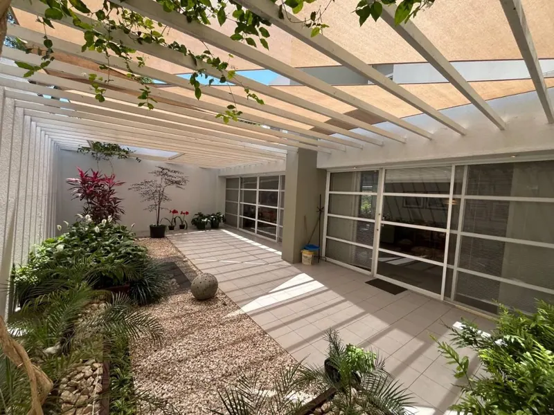 Corner house for sale in the Ciudad Jardín gated community, North Zone: foto 16 de 18