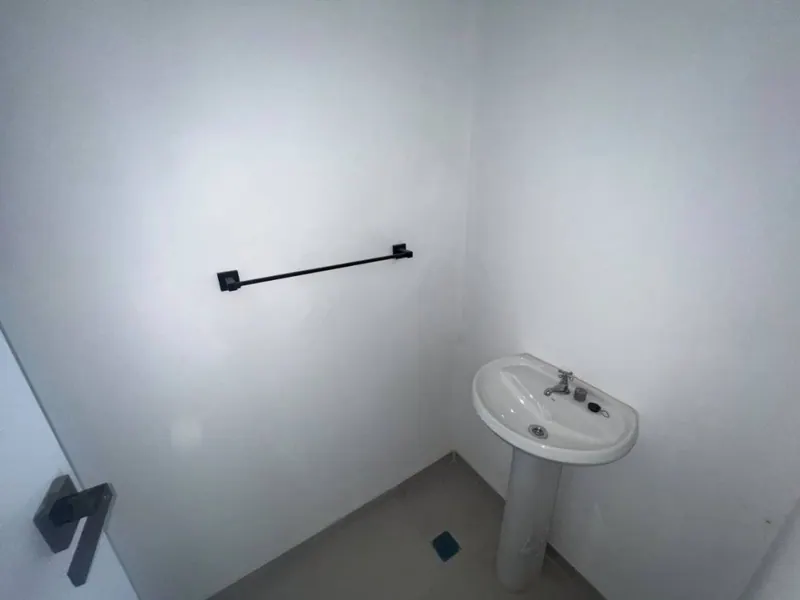 Local comercial de 49,36 m² en venta en el condominio Vila Real: foto 7 de 8
