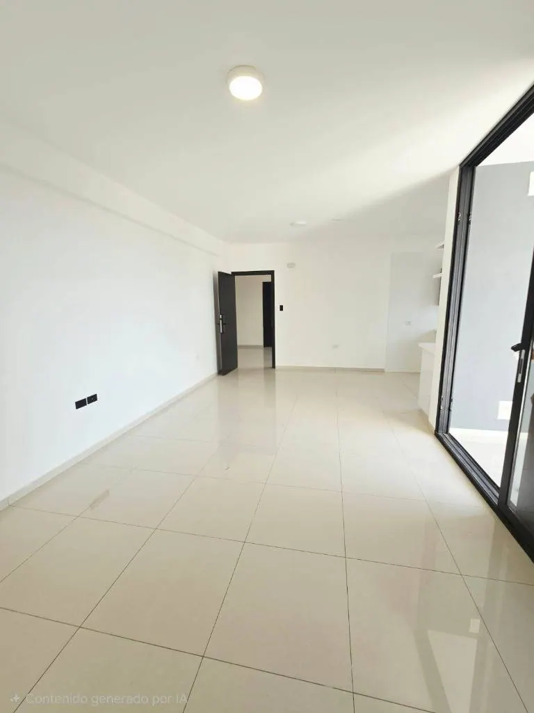 2-bedroom apartment for sale in the Lucía gated community: foto 4 de 19
