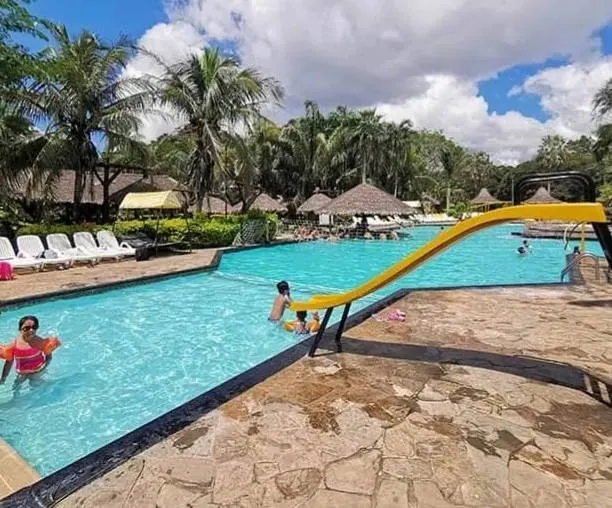 Terreno en esquina de 461 m² en venta en Río Selva Resort, Warnes: foto 3 de 6